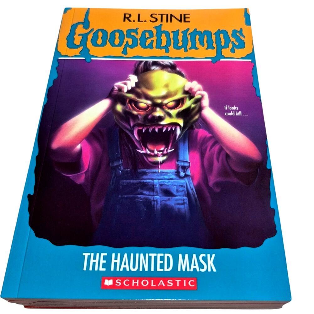R.L Stine Goosebumps Scholastic Retro Scream Collection Tin 5 Best Selling Books - Picture 9 of 10